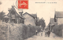 Chatelaillon         17         La Rue Des Dunes          (voir Scan) - Châtelaillon-Plage