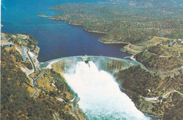 1255 - Rhodesien - Rhodesia , View Of Dam Wall With Fife Gates Open , Lake Kariba , Stausee , Staumauer - Gelaufen 1976 - Zimbabwe