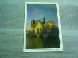 Paris - La Cathédrale Notre-Dame - Editions Lyna - Année 1990 - - Notre Dame De Paris