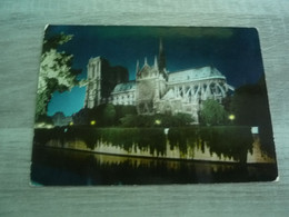 Paris - La Cathédrale Notre-Dame - Editions Lyna - - Notre Dame De Paris