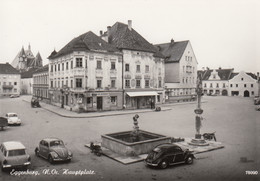 AK  - NÖ - Eggenburg - Ortsansicht Oldtimer Am Hauptplatz Mit Alte Geschäfte - Eggenburg