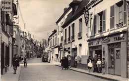 011762 "FRANCIA - ARPAJON - LA GRANDE RUE" ANIMATA, CAFE LE BALTO, VERA FOTO. CART SPED 1957 - Arpajon Sur Cere