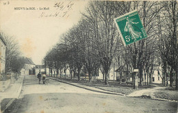 37 - NEUVY LE ROI - Le Mail En 1907 - Neuvy-le-Roi