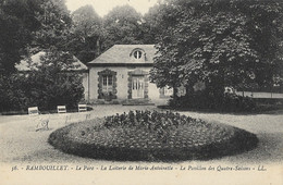 RAMBOUILLET -  Le Parc - La Laiterie De Marie-Antoinette - Le Pavillon Des Quatre-Saisons - Rambouillet (Château)