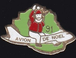 68620- Pin's.Avion Du Père Noel. - Weihnachten