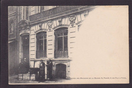 CPA [75] Paris Façade Des Magasins De La Maison PIQUEE Non Circulé - Autres Monuments, édifices