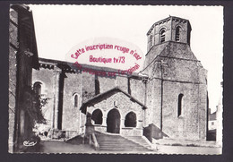 R2356 - SECONDIGNY L'église Romane - Deux Sèvres - Secondigny