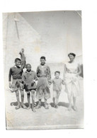 GAFSA (TUNISIE) - UN GROUPE D ENFANTS - PHOTO 8*5.5 CM - Orte