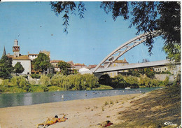 - CASTELMORON - La Mairie Et La Plage - Castelmoron