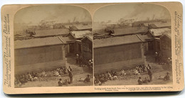 CARTE-PHOTO? LOOKING NORTH FROM SOUTH GATE OVER THE BURNING CITY, JUST AFTER ITS OCCUPATION BY THE ALLIES TIENTSIN,..... - Storia Postale