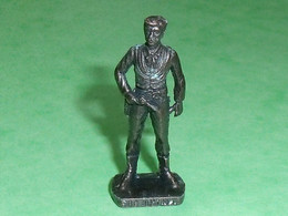 Kinder / Figurines / Figurine En Métal : Cowboy Doc Hollidam  TB7P - Figurines En Métal