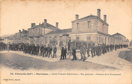 Marennes           17          Ecole Primaire. Rentrée De La Promenade    (voir Scan) - Marennes