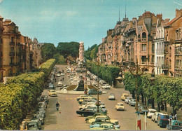 REIMS. - La Place Drouet D'Erlon- La Fontaine Subé. CPM RARE - Reims