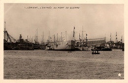 Lorient * L'entrée Du Port De Guerre * Navire Marine Française - Lorient