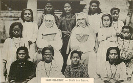 ILES GILBERT - école De Soeurs - Kiribati