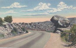 US Route 66, Tijeras Canyon East Of Albuquerque New Mexico, C1940s Vintage Curteich Linen Postcard - Ruta ''66' (Route)