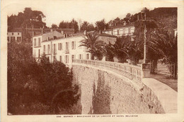 Bormes * Boulevard De La Liberté Et Hôtel Bellevue - Bormes-les-Mimosas