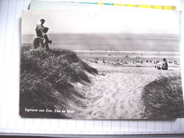 Nederland Holland Pays Bas Egmond Aan Zee Met Duinen, Zee En Mensen - Egmond Aan Zee