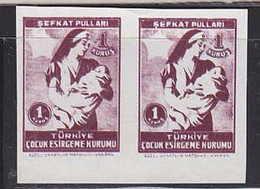 TURKEY (1943) Nurse With Child. Child. Imperforate Pair With Red Star Missing. Scott No RA81, Yvert No 91. - Altri & Non Classificati