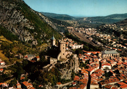 5171 Carte Postale FOIX   Vue Générale Au Premier Plan Les Tours Du  Château           09 Ariège - Foix