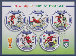 Le Football Féminin Bloc Oblitéré 5 Timbres Dentelés Corée Du Nord 10.9.2007 - Gebruikt