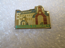 PIN'S   EMMAUS  ECHINGHEN - Associations