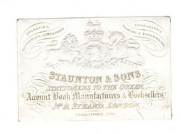 1 Embossed Visit Card Staunton & Sons Stationers To The Queen Account Book Manufacturers Strand London   11,5 X 7,5 Cm - Porcelaine