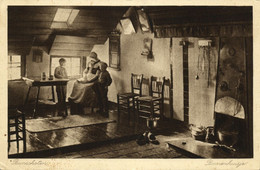 Nederland, BUNSCHOTEN, Binnenhuisje, Klederdracht (1913) Ansichtkaart - Bunschoten