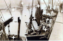 1 Repro Foto's Visserij. Sprot Of Haringvisserij Jaren 30 Te Oostende - Ostende (Doos 25) - Barche