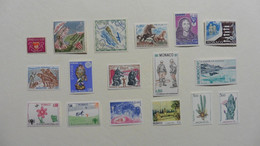 Europe > Monaco >  17  Timbres Neufs - Collections, Lots & Séries