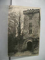 Delcampe - 17 7F 5049 CPA - 17 MONTENDRE. LA TOUR CARREE - ANIMATION. - Montendre