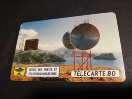 NOUVELLE CALEDONIA  CHIP CARD 80 UNITS TELECOM DICH ANTENNA   NR; C441         ** 4200 ** - Nieuw-Caledonië