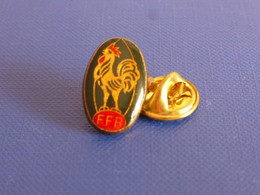 Pin's Rugby - FFR Férération Française De Rugby - H 1.8 Cm Epoxy - Ballon Coq Tricolore Sportif (PJ44) - Rugby