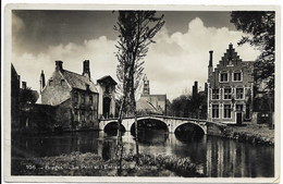 - 685 -  BRUGES  Le Pont Et L'Entree Du Beguinage - Brugge