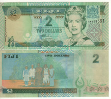 FIJI   2 Dollars P104a    (ND  2002 )   Queen Elizabeth II On Front -  Diverse Groups On Back   UNC - Fidschi