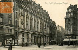 Paris * 10ème * La Bourse Du Travail * Magasin Commerce " La Halle Aux Corsets" - Arrondissement: 10