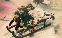 Carte Photo * Enfants Sur Une Luge * Sports D'hiver * Fantaisie * Bonne Année - Other & Unclassified