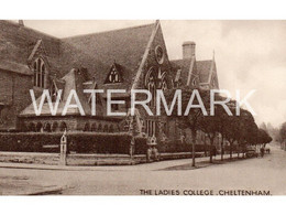 CHELTENHAM THE LADIES COLLEGE OLD B/W POSTCARD GLOUCESTERSHIRE - Cheltenham