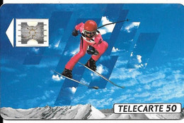 CARTE-PUBLIC-F132-50U-SC4-Ob-Trou 6-12/90-SKIEUR 1-5Pe 22539-UTILISEE-  TBE - 1990