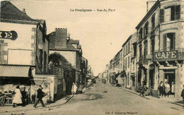 Le Pouliguen * La Rue Du Pont * Café Hôtel - Le Pouliguen
