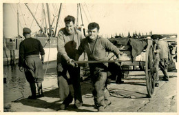 Le Guilvinec * Carte Photo * Retour De Pêche , Pêcheurs * Bateaux De Pêche - Guilvinec