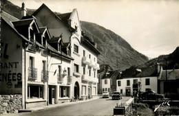 Gèdre * Hôtel Restaurant Des Pyrénées * Café Bar Débit De Tabac * Automobile Voiture Ancienne - Other & Unclassified