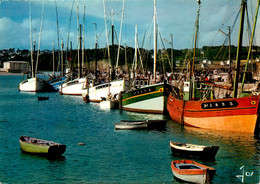 Crozon Morgat * Thonniers Et Chalutiers Dans Le Port De Morgat à Marée Haute * Bateau De Pêche - Crozon