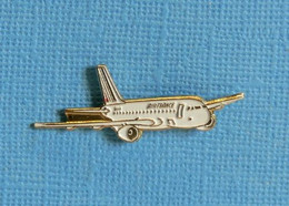 1 PIN'S //  ** AVION AIRBUS A320 / AIR FRANCE ** - Avions