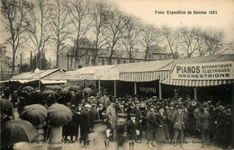 Rennes * La Foire Exposition De 1925 * Stand Pianos Automatiques Orchestrions - Rennes