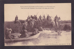 CPA Provence Taureaux Gardian Camargue éditeur Bernheim Nîmes Non Circulé - Provence-Alpes-Côte D'Azur