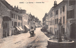 ¤¤    -  SUISSE   -  LA SARRAZ   -   Grande-Rue  -   Fontaine      -  ¤¤ - La Sarraz