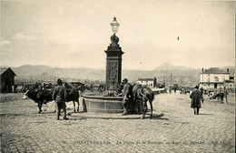 Montferrand * La Place De La Rodade Un Jour De Marché * Foire * Fontaine - Clermont Ferrand