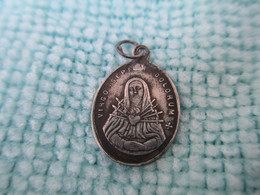 Mini-Médaille Pieuse Ancienne Pour Chaînette /ND Des 7 Douleurs/ Virgo Sept Dolorum/Argent /mi-XiXéme Siécle   CAN 669 - Religion & Esotérisme