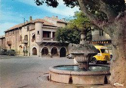 84 - Châteauneuf Du Pape - La Fontaine Et La Rue De La République - Chateauneuf Du Pape